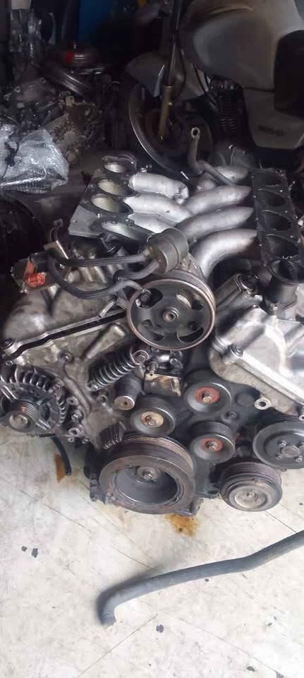 Volvo xc90 2010 4.4l engine stripping for spares