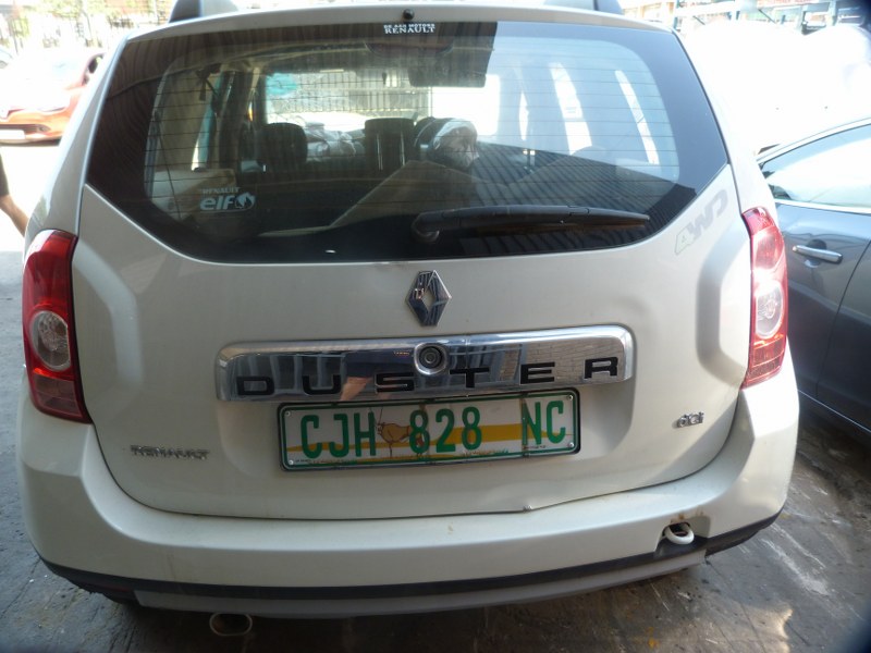 Renault Duster 1.5 dCI Dynamique 4x4 Manual White - 2014 STRIPPING FOR SPARES - Private Seller