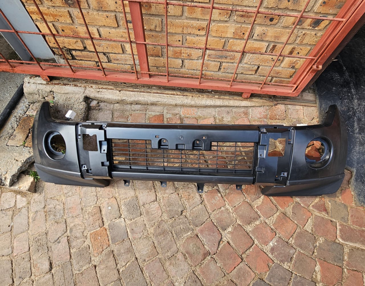 New Mitsubishi Pajero Gen 4 Front Bumper - Private Seller New Mitsubishi Pajero Gen 4 Front Bumper - Private Seller
