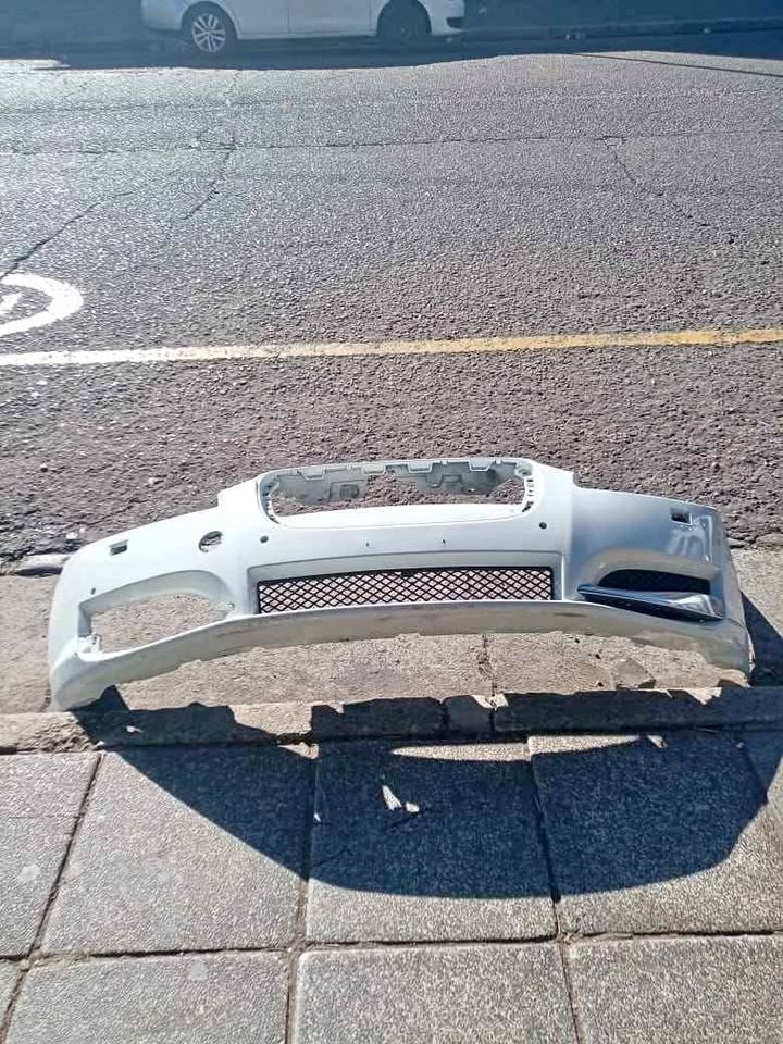 Jaguar XF bumper - Private Seller Jaguar XF bumper - Private Seller