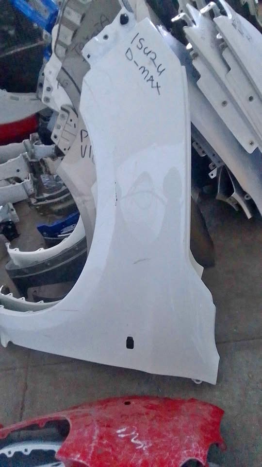 Isuzu D-max fender - Private Seller Isuzu D-max fender - Private Seller