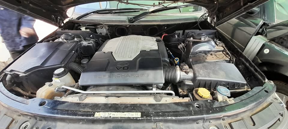 Range rover Vogue 4,2l supercharged engine - Private Seller