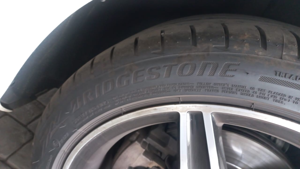 Original 18" AMG 5 spoke mags