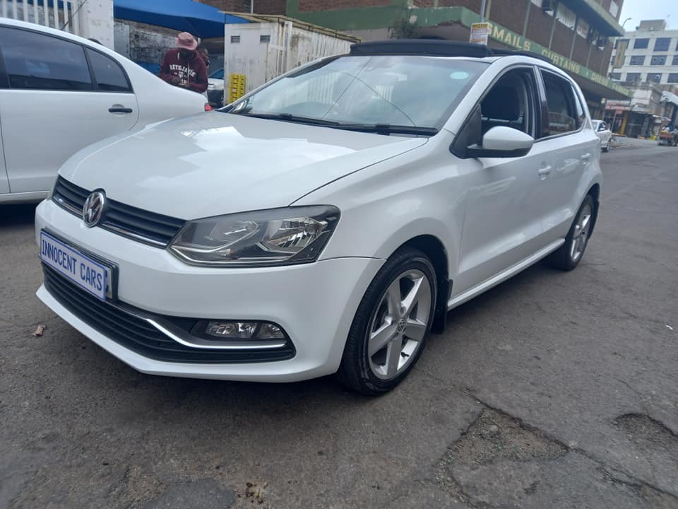2014 VW POLO 6 TSi 1.2 COMFORTLINE, PETROL MANUA, MILEAGE 95000KM, WHITE IN COLOR