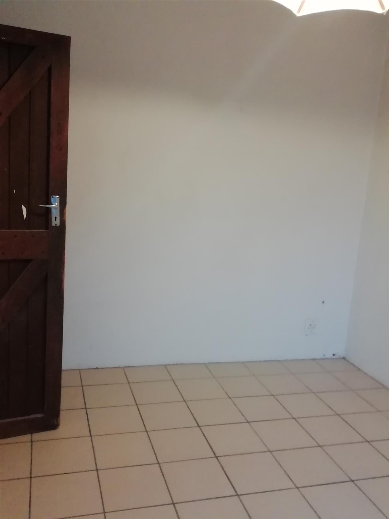 Separate Entrance For Rent In Blackheath Junk Mail