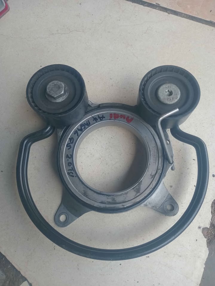 Alternator Belt Tensioner Bearing - Audi A4 | A5 | A6 | Q5 - 2.0 Tfsi - 2020 to 2023 - Original Part - Private Seller