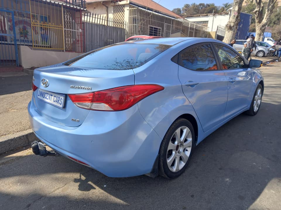 2013 HYUNDAI ELANTRA 1.8 GLS ENGINE PETROL, MANUAL, BLUE COLOR, MILEAGE 86000KMS