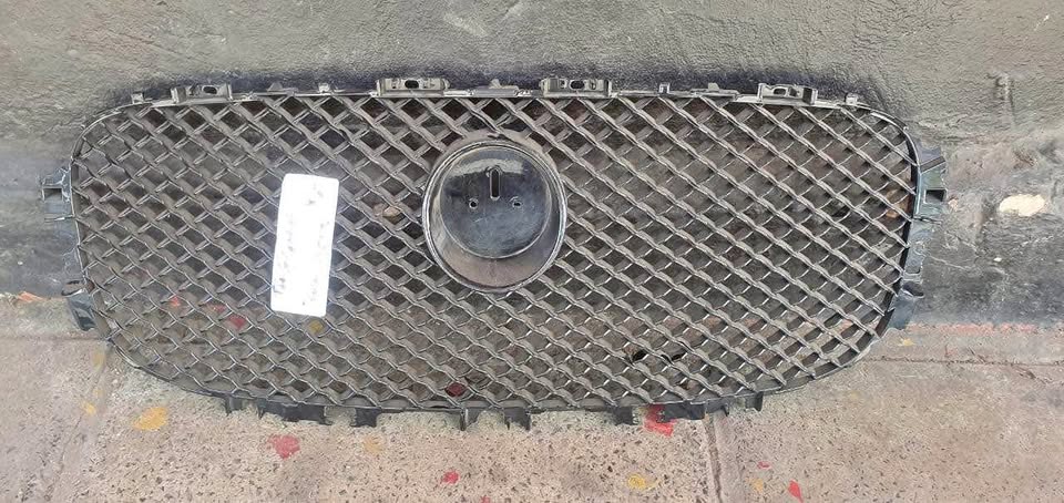 Jaguar XF Grill 2008/11 - Private Seller Jaguar XF Grill 2008/11 - Private Seller