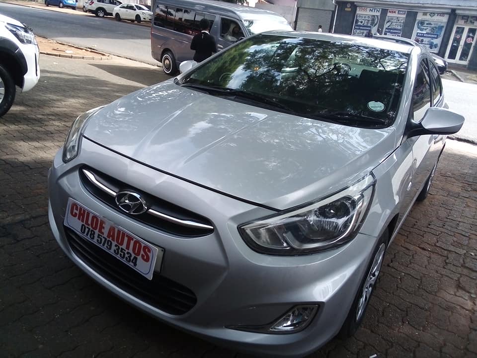 2015 HYUNDAI ACCENT SEDAN 1.6Motion MANUAL SILVER COLOR