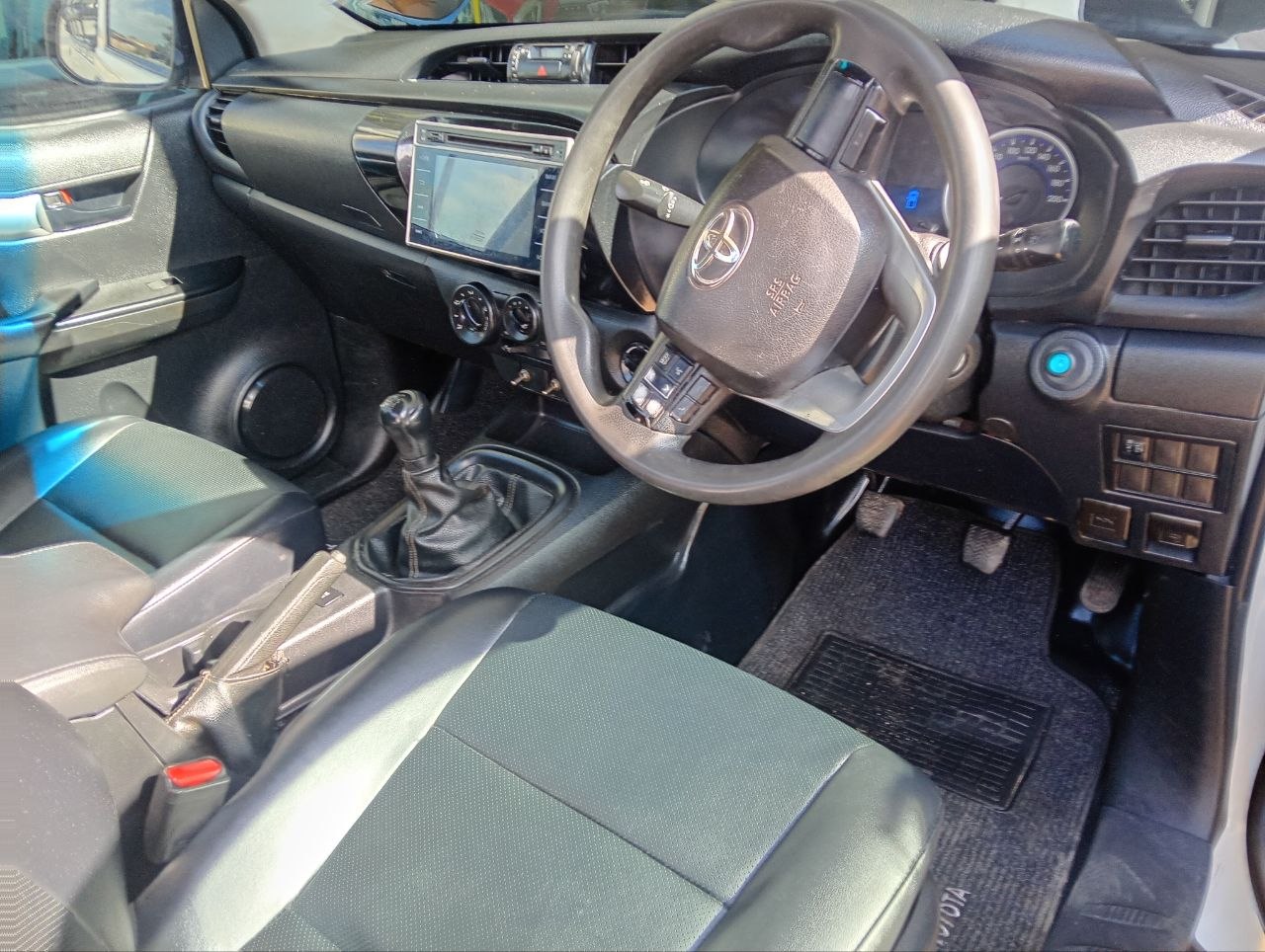 Used 2018 Toyota Hilux 2.4GD-6 4x4 SRX - Private Seller Used 2018 Toyota Hilux 2.4GD-6 4x4 SRX - Private Seller