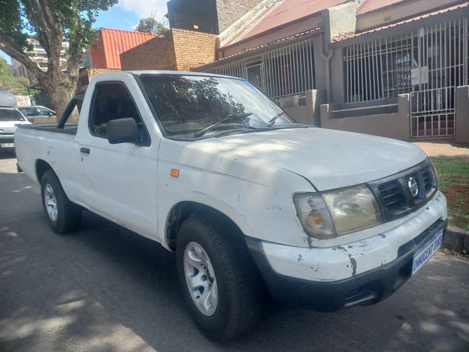2005 NISSAN HARDBODY 2.2 PETROL, MANUAL, WHITE COLOR, MILEAGE 199747KMS.
