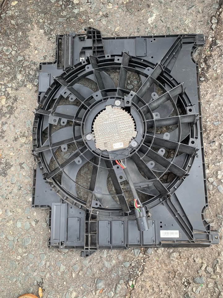 Range Rover, Jaguar radiator - Private Seller Range Rover, Jaguar radiator - Private Seller