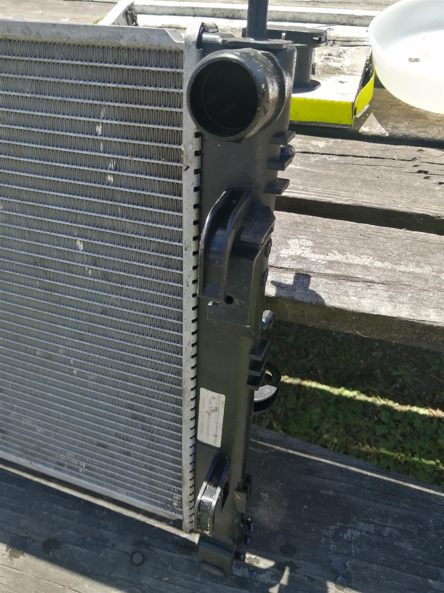 Renault Radiator 2018 Clio - Private Seller Renault Radiator 2018 Clio - Private Seller