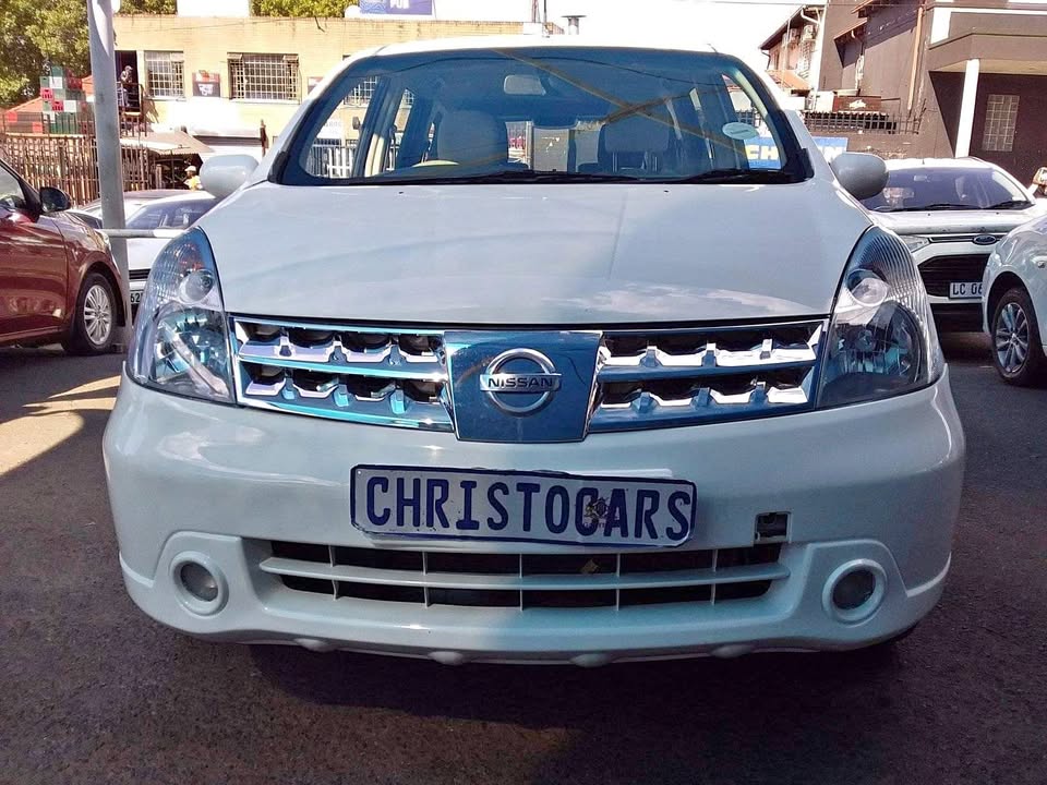 2013 Nissan Grand Livina 7-seater manual 2013