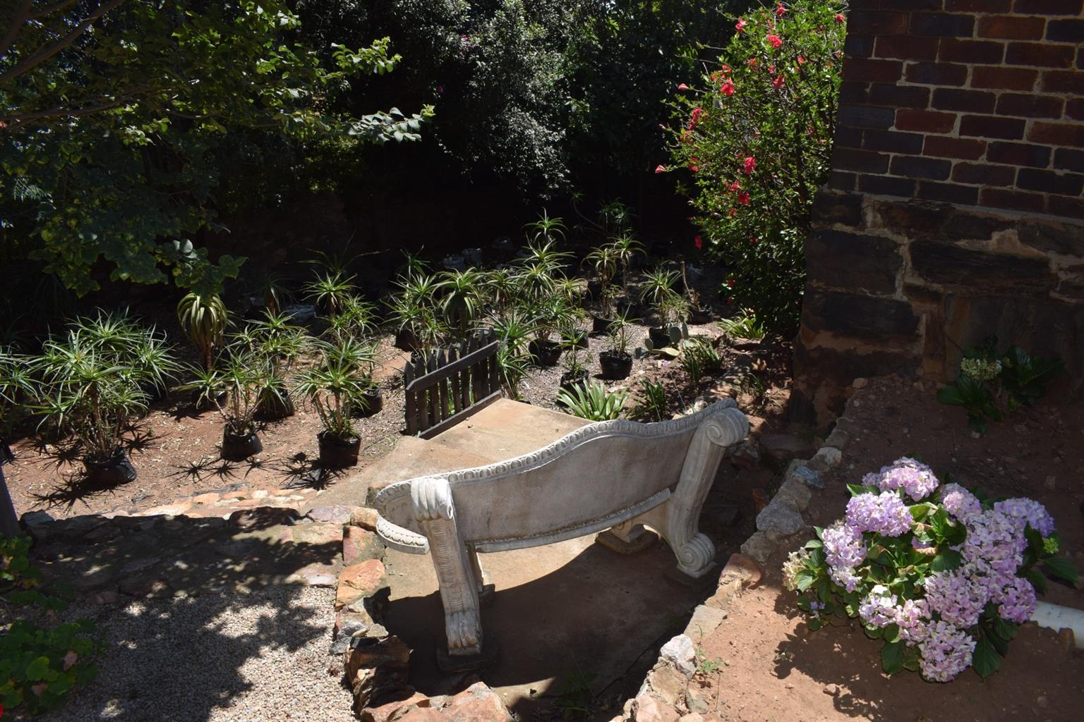 House For Sale in Kensington Junk Mail