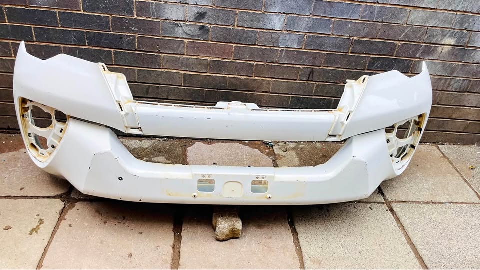 TOYOTA FORTUNER GD6 BUMPER - Private Seller TOYOTA FORTUNER GD6 BUMPER - Private Seller
