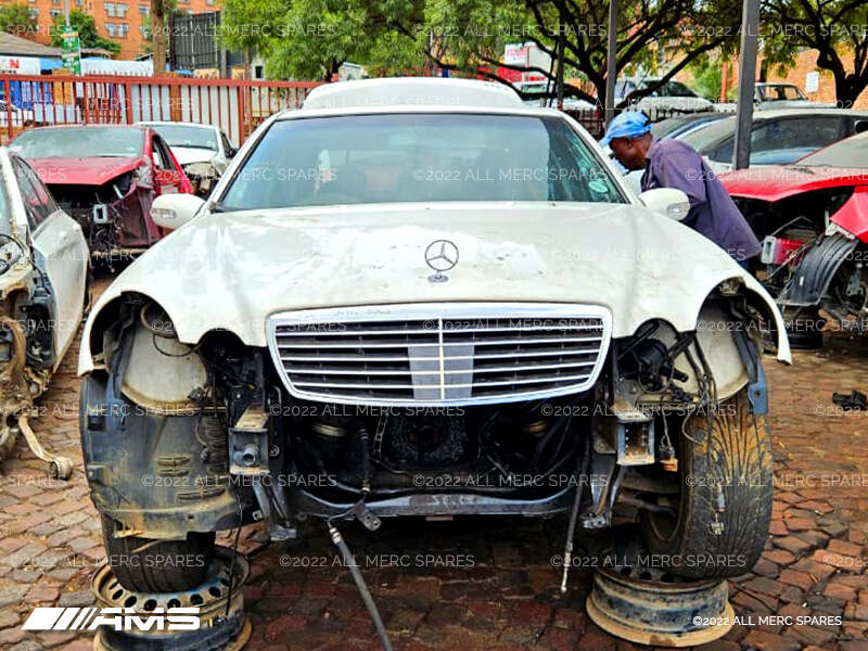 Mercedes E class W211 stripping for spares used