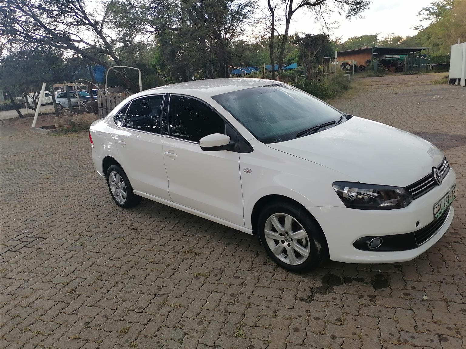 Used 2012 Volkswagen Polo sedan 1.4 Comfortline - Private Seller Used 2012 Volkswagen Polo sedan 1.4 Comfortline - Private Seller