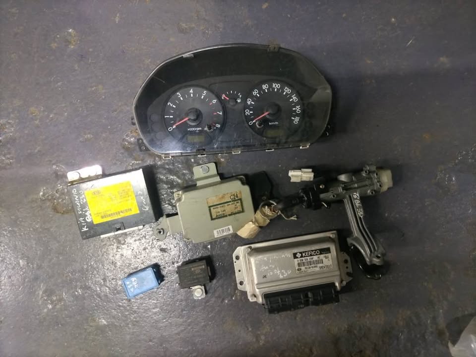 Kia picanto automatic lockset - Private Seller Kia picanto automatic lockset - Private Seller