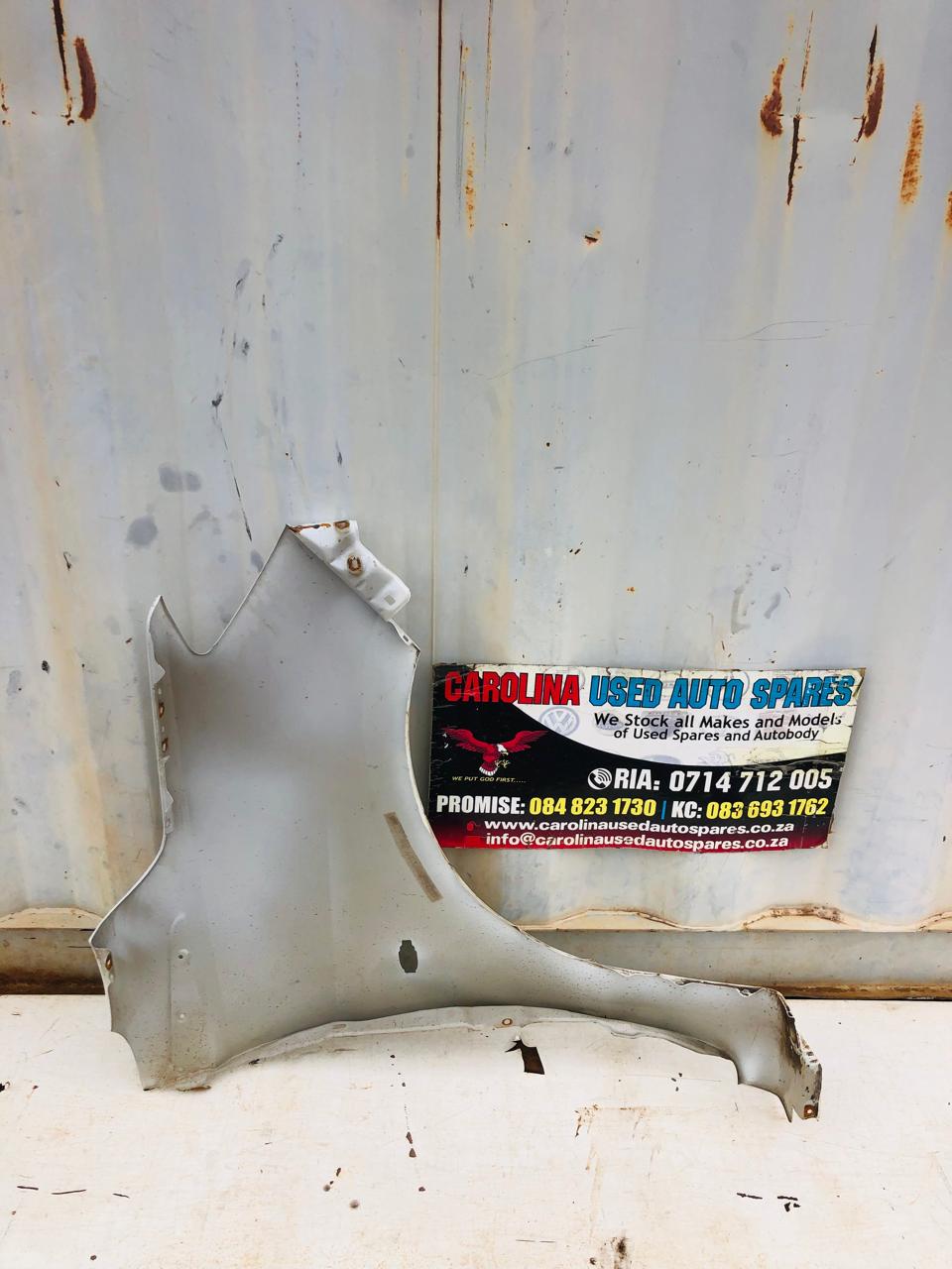 Toyota Rumion left side fender with marker lamp - Private Seller Toyota Rumion left side fender with marker lamp - Private Seller