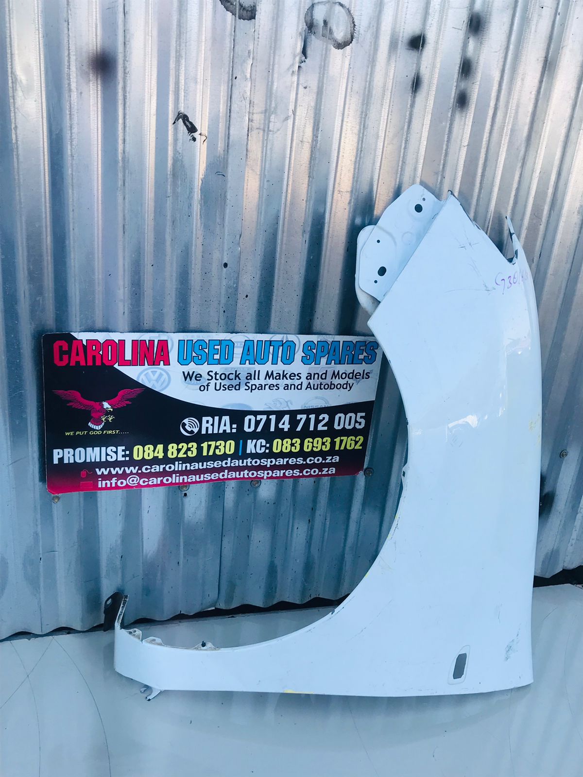 Renault Sandero left side fender - Private Seller Renault Sandero left side fender - Private Seller