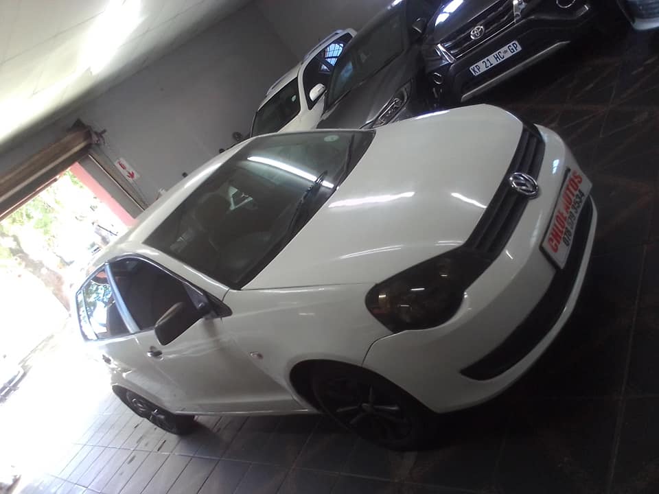 2014 VW polo vivo 1.4 Petrol  Manual White color 80,000km