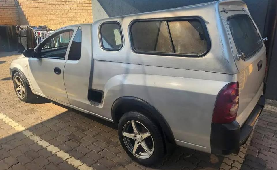 2006 Opel Gamma UTE