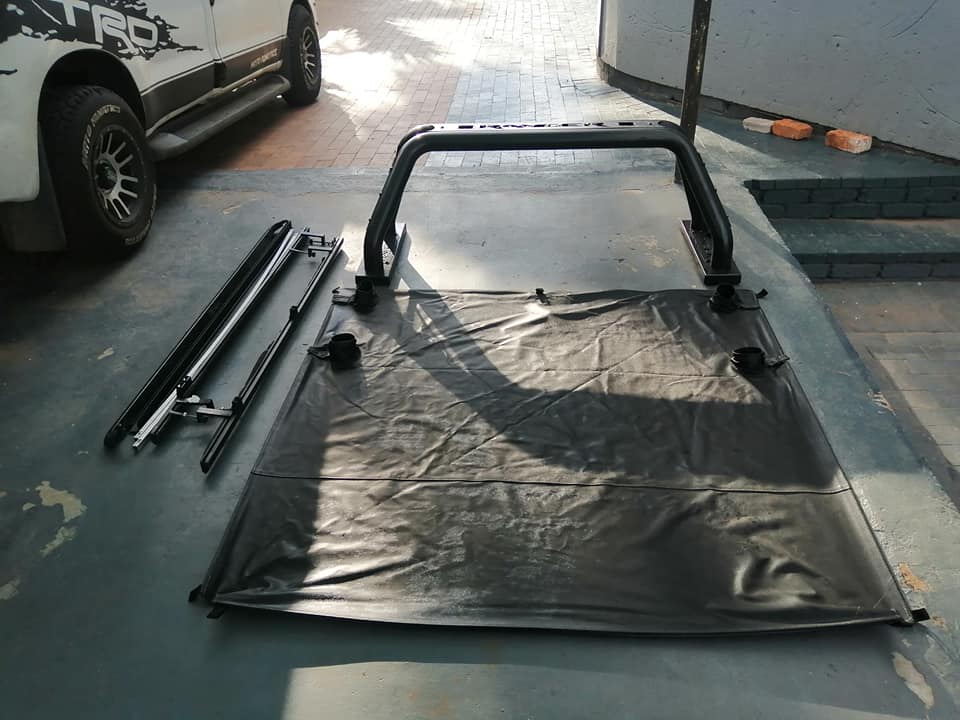 Ford Ranger T6 /7 double cab roll bar and clip on Toni cover for sale - Private Seller