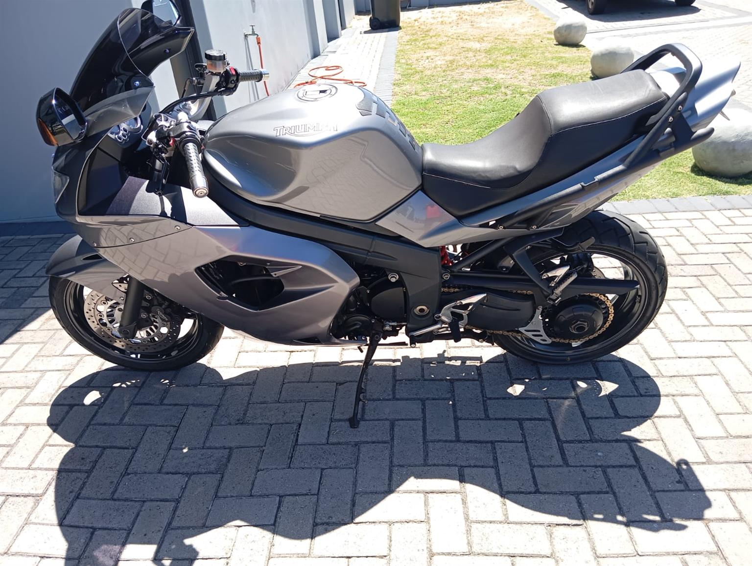 Used 2006 Triumph Sprint ST 1050 for sale in Gauteng | Auto Mart
