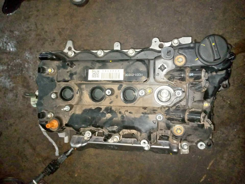 Toyota Yaris new model cylinder head - Private Seller Toyota Yaris new model cylinder head - Private Seller