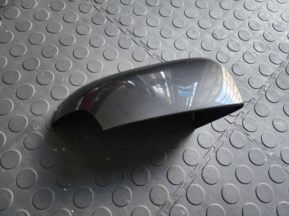 FORD RANGER T6 MIRROR COVER - Private Seller FORD RANGER T6 MIRROR COVER - Private Seller