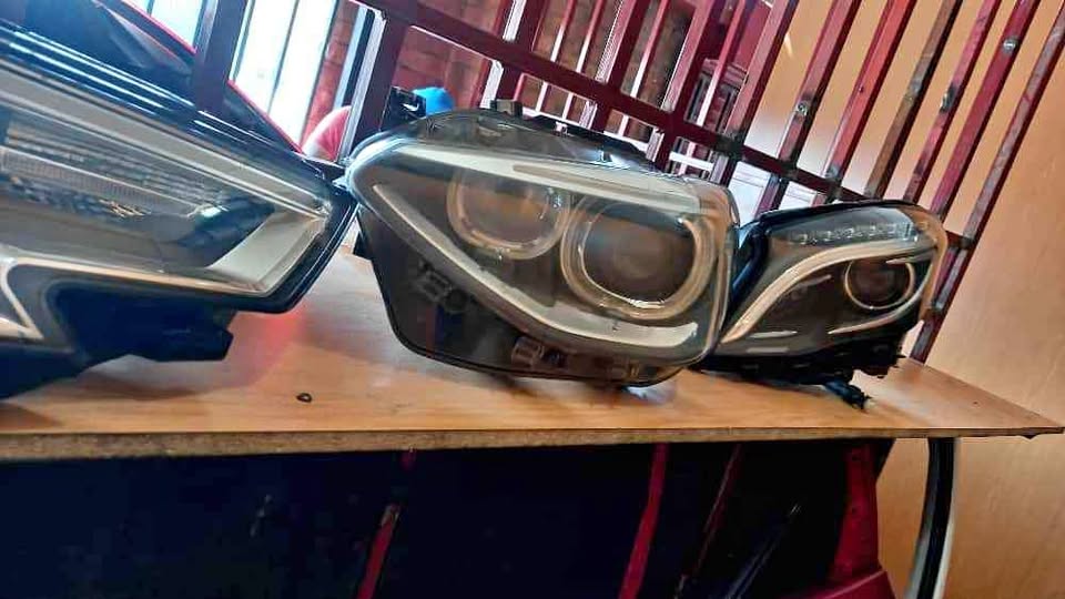 BMW F20 1series preface Xenon Headlight - Private Seller BMW F20 1series preface Xenon Headlight - Private Seller