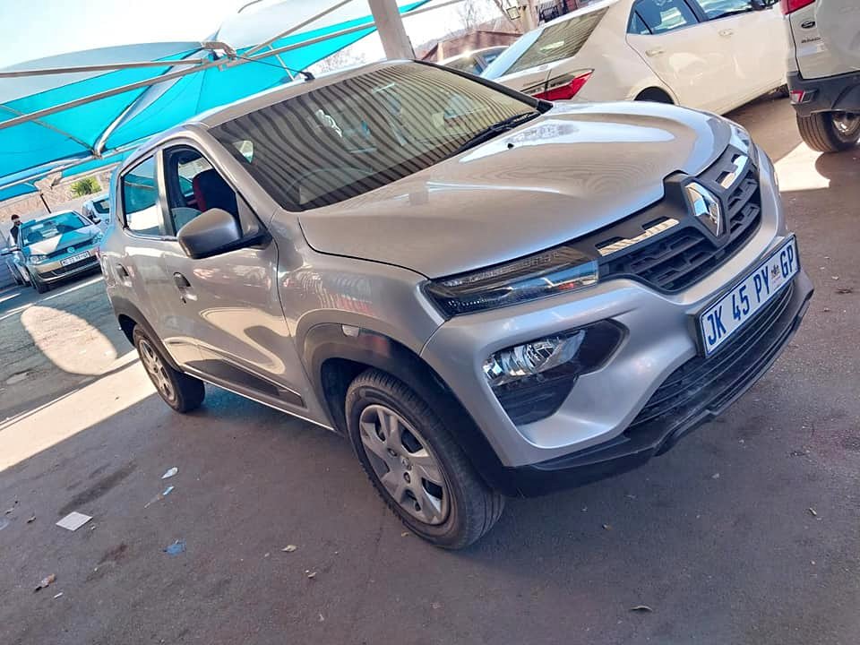2020 RENAULT KWID 1.0 92 000KM SILVER COLOR MANUEL  PETROL