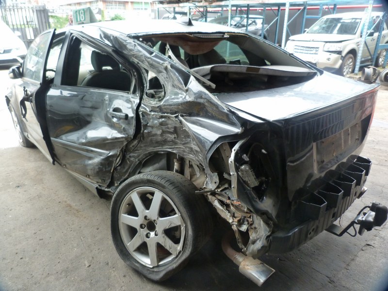 Volvo S40 T5 Manual Black - 2005 STRIPPING FOR SPARES - Private Seller Volvo S40 T5 Manual Black - 2005 STRIPPING FOR SPARES - Private Seller