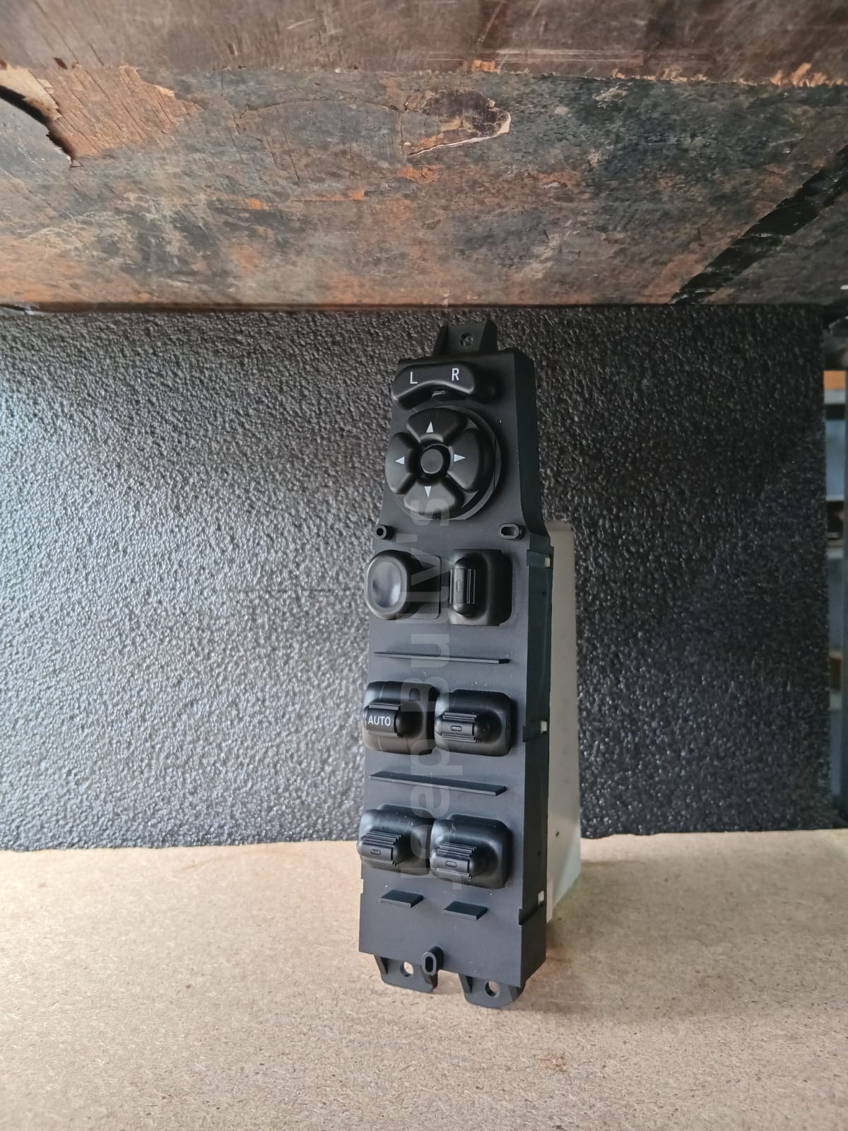 Jeep Cherokee XJ (New) Window Switch - Private Seller Jeep Cherokee XJ (New) Window Switch - Private Seller
