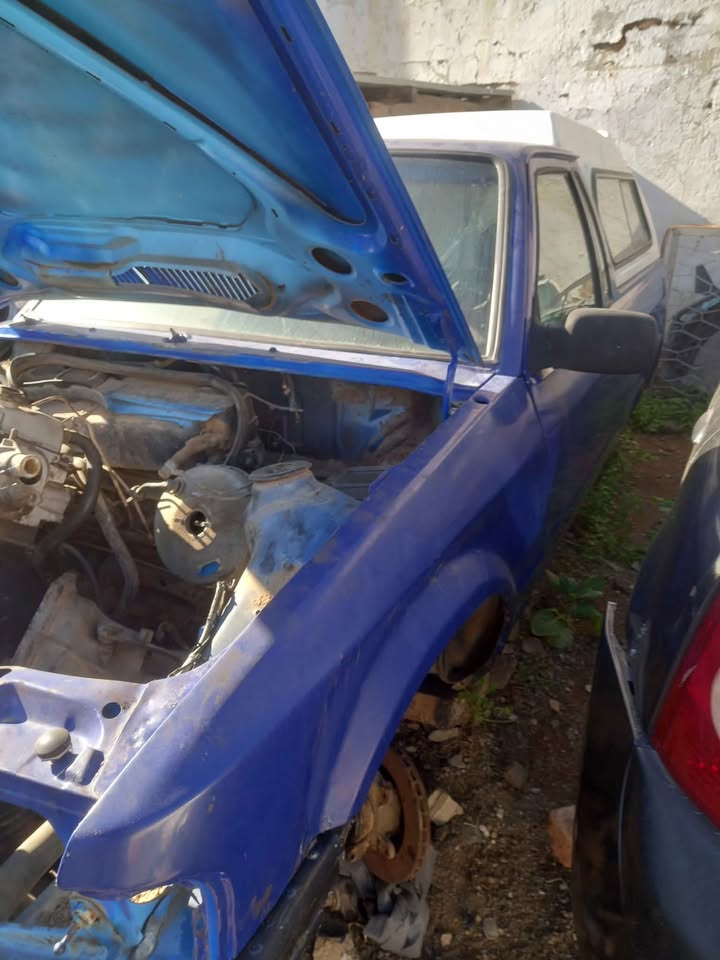 FORD BANTAM CVH STRIPPING FOR SPARES