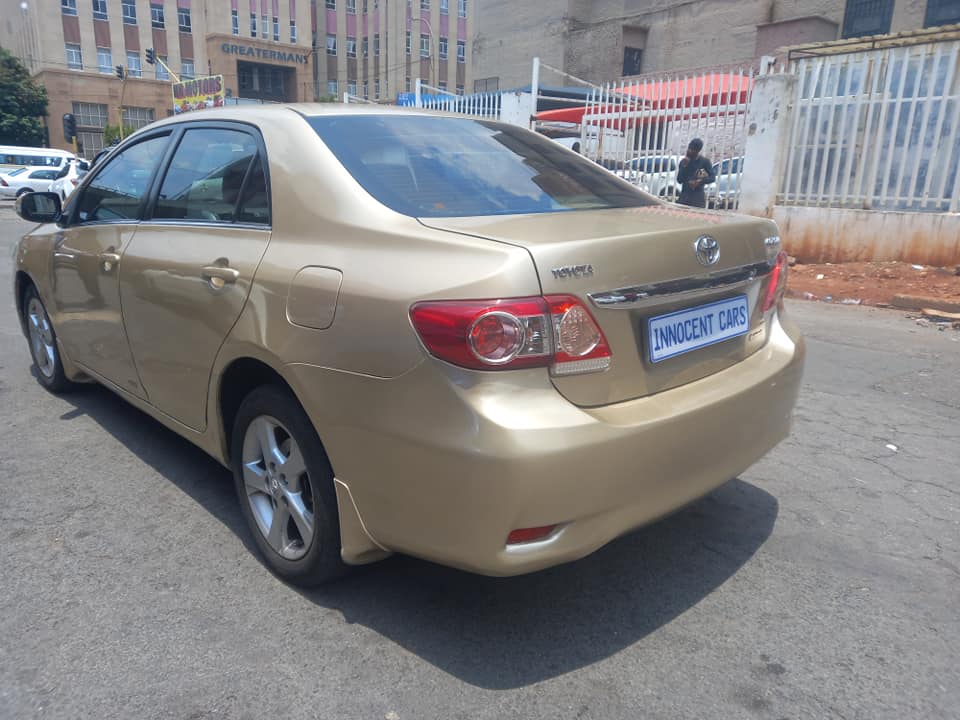 2013 TOYOTA COROLLA PROFESSIONAL 1.3 PETROL, MANUAL, GOLD COLOUR,