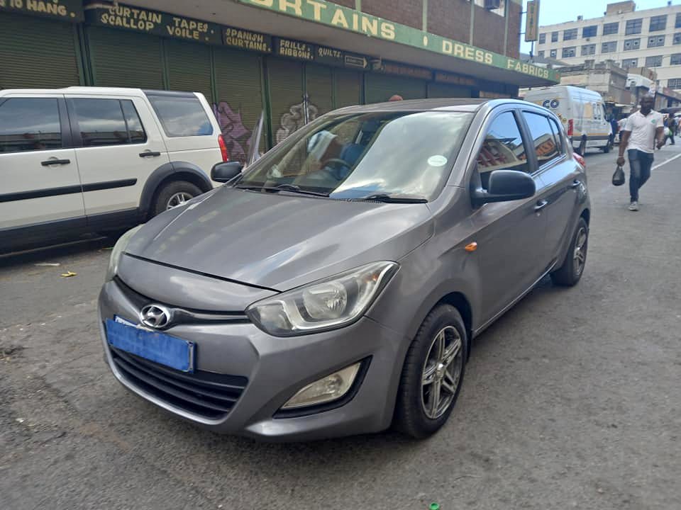 2013 HYUNDAI i20 1.2 PETROL, MANUAL, GREY COLOUR, 75000KM