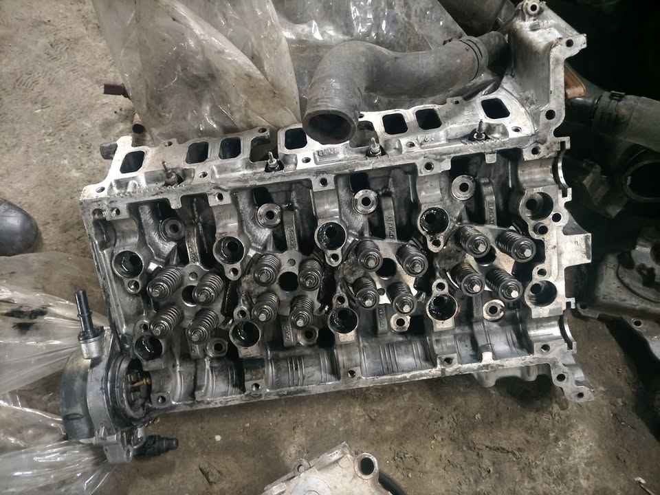Ford ranger 2.2 t6 head cylinder Call or WhatsApp - Private Seller Ford ranger 2.2 t6 head cylinder Call or WhatsApp - Private Seller