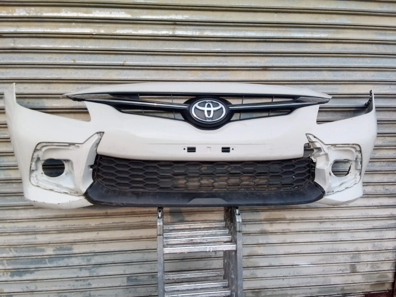 (2021-2023) TOYOTA STARLET FRONT BUMPER WITH GRILLE FOR SALE - Private Seller (2021-2023) TOYOTA STARLET FRONT BUMPER WITH GRILLE FOR SALE - Private Seller
