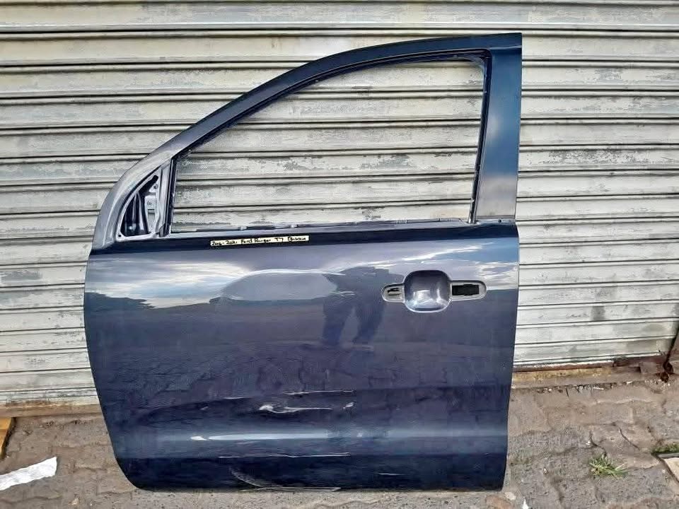 2016-2020 FORD RANGER T7 LEFT FRONT DOOR FOR SALE
