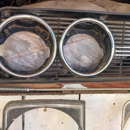 Alfetta grill part - Private Seller Alfetta grill part - Private Seller
