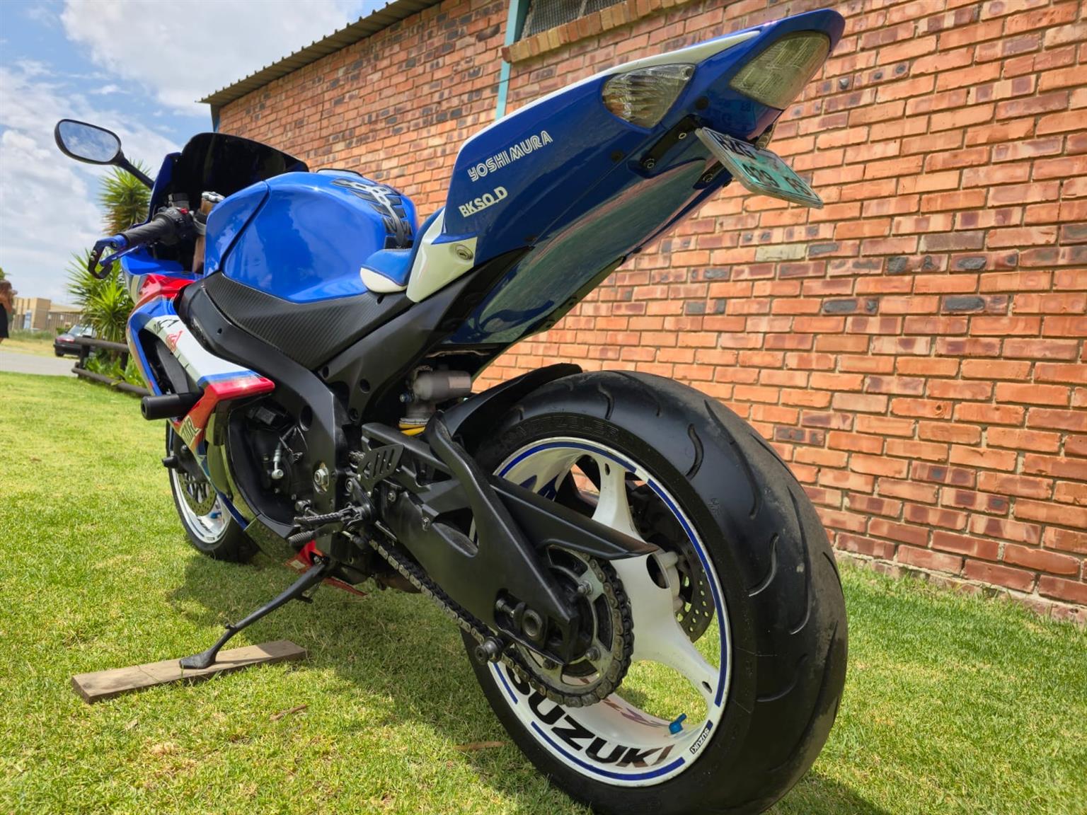GSXR 1000 K8 - Private Seller GSXR 1000 K8 - Private Seller