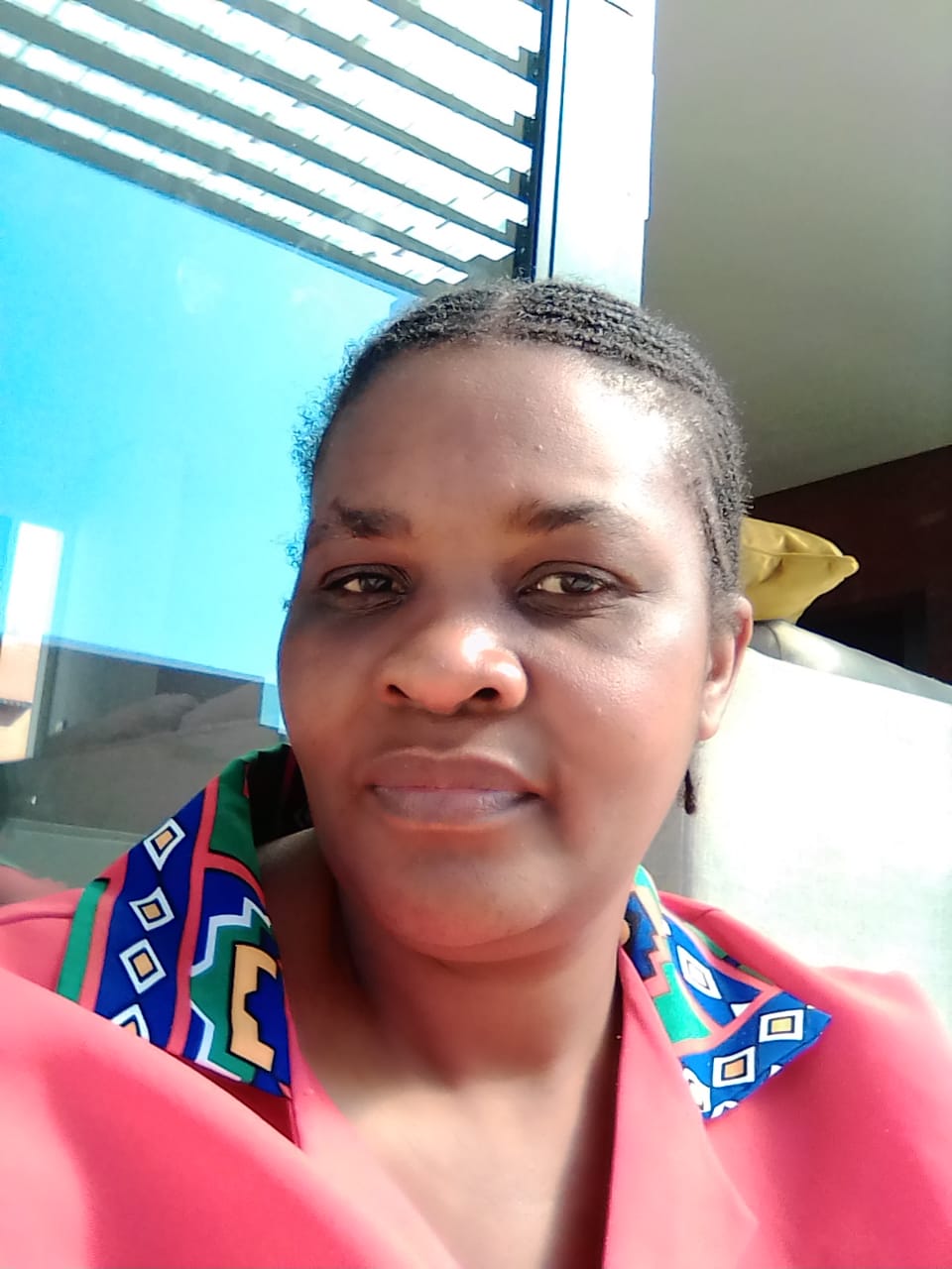 I’M A DOMESTIC WORKER, BABYSITTER, CHILDMINDER. I’M LOOKING FOR A JOB