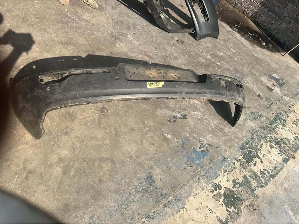 Volvo XC 40 rear Bumper - Private Seller