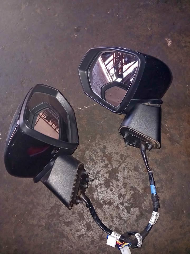 Haval jollion new shape electric mirrors both side - Private Seller Haval jollion new shape electric mirrors both side - Private Seller