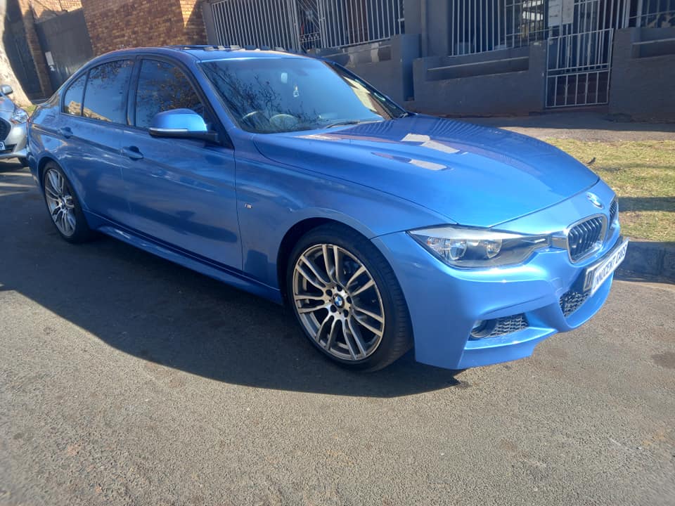 2015 BMW 320i M-SPORT, PETROL, AUTOMATIC, BLUE COLOR, MILEAGESPARE KEY