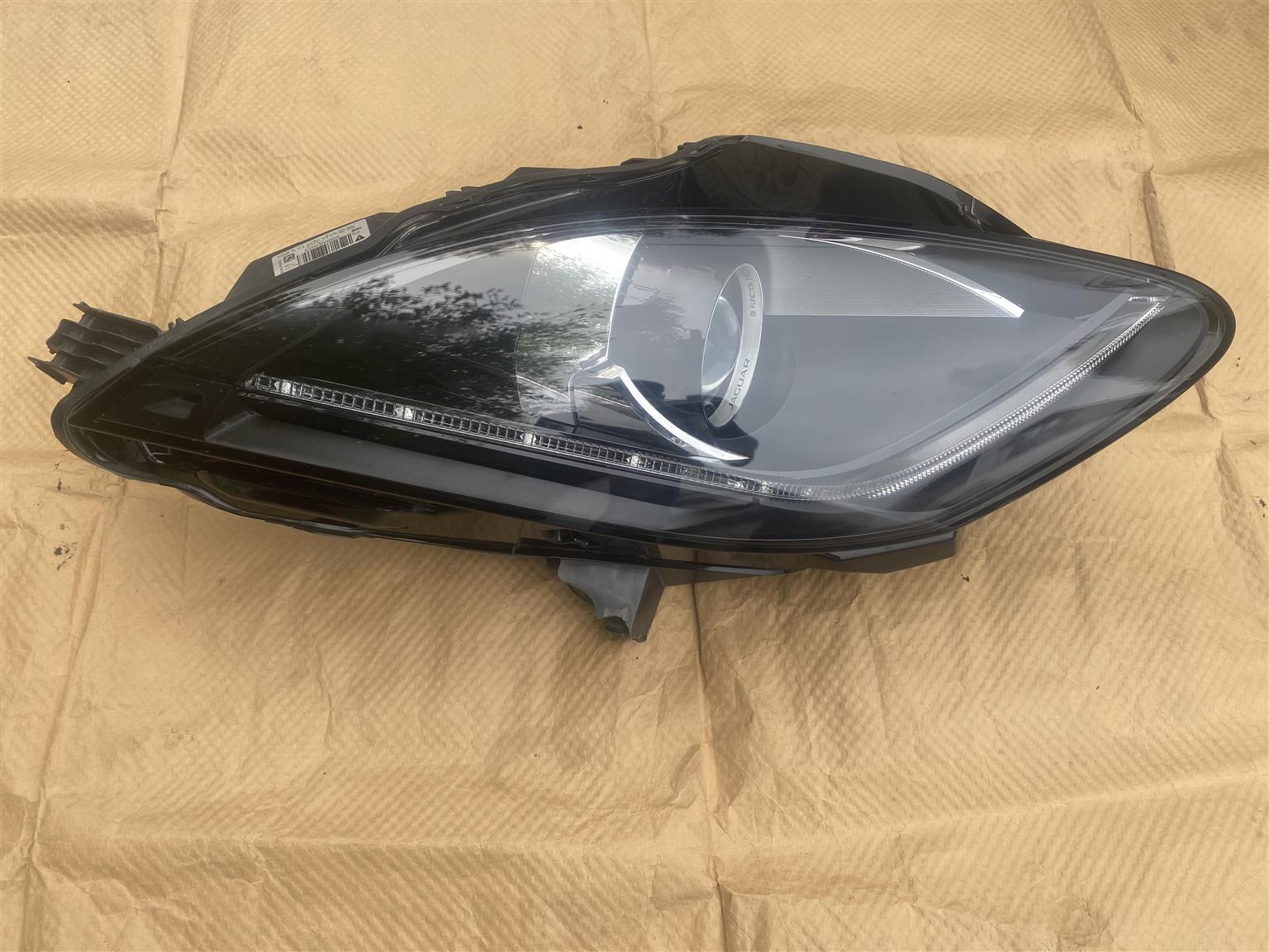 2017 JAGUAR F TYPE BI-XENON HEADLIGHT RIGHT SIDE FOR SALE