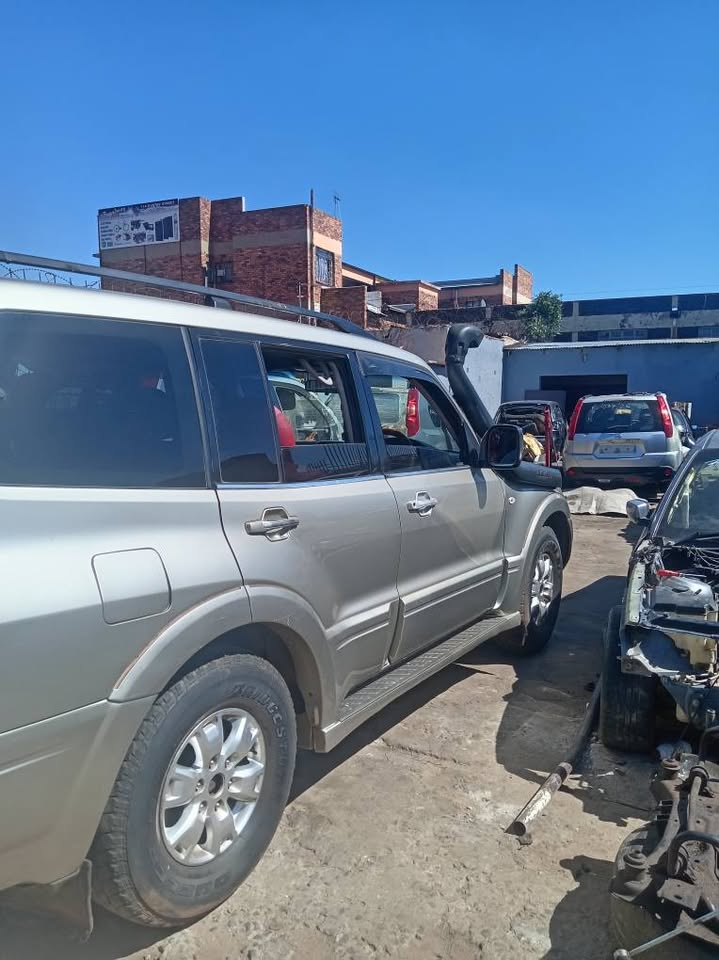 2006 Mitsubishi Pajero, 4M41 Engine Stripping - Private Seller 2006 Mitsubishi Pajero, 4M41 Engine Stripping - Private Seller
