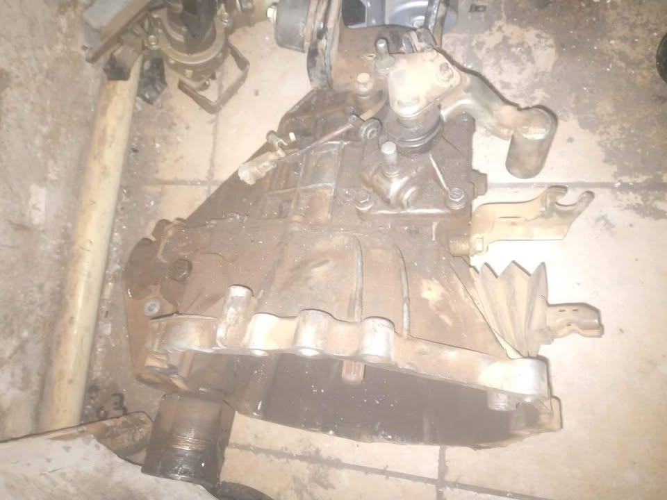 Toyota etios maunal gear box - Private Seller Toyota etios maunal gear box - Private Seller